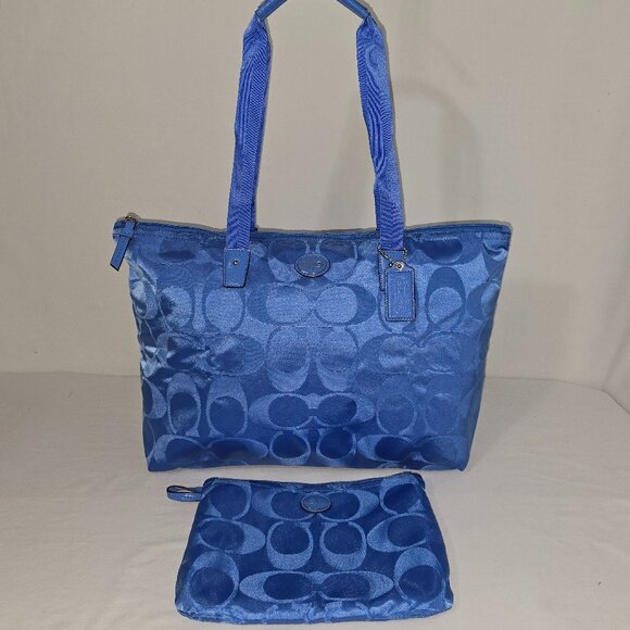 COACH Getaway Large Packable Blue Travel Weekender Tote With Zip Cosmetic Bag - Picture 1 of 15